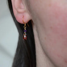 Load image into Gallery viewer, Garnet and Amethyst Earring