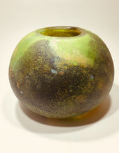 Load image into Gallery viewer, Earth Orb Vase